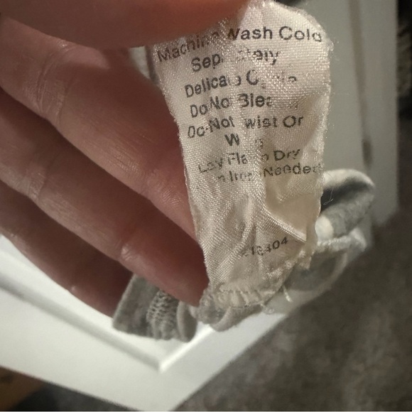 CAbi Gray Striped Long Sleeve Top Small | V-Neck Soft Rayon Stretch Casual Tee - Picture 8 of 8